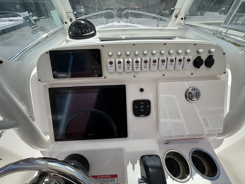 Slide: The Image of Everglades Everglades 230 CC 2011 - 6052153