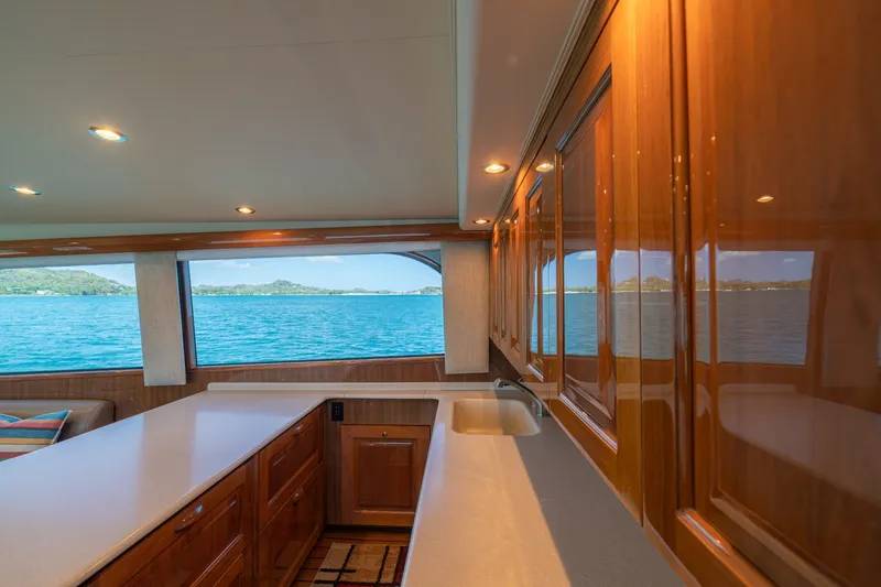 Slide: The Image of 2005 Viking 61 Convertible Galley - 6115464