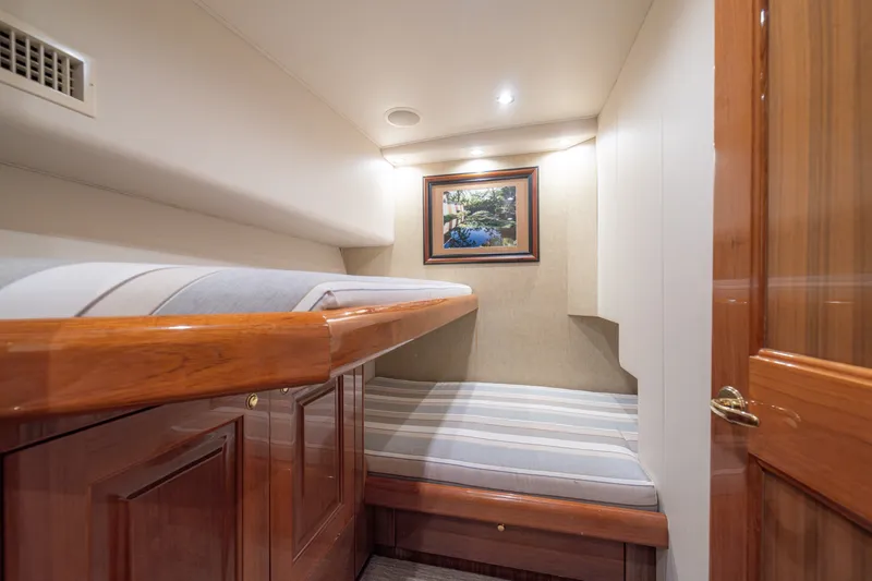 Slide: The Image of 2005 Viking 61 Convertible Guest Stateroom - 6115482