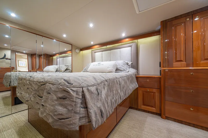 Slide: The Image of 2005 Viking 61 Convertible Master Stateroom - 6115666