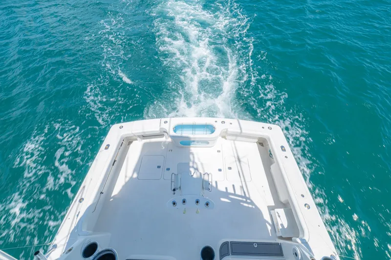 Slide: The Image of 2005 Viking 61 Convertible Convertible Cockpit - 6115852