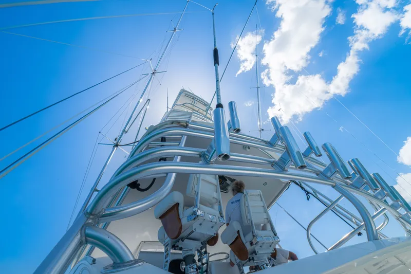 Slide: The Image of 2005 Viking 61 Convertible Flybridge - 6115836
