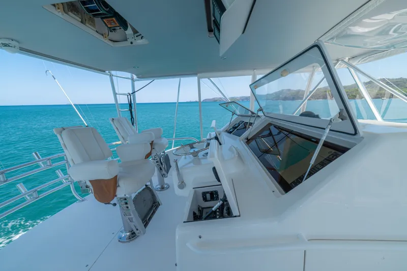 Slide: The Image of 2005 Viking 61 Convertible Flybridge - 6115840