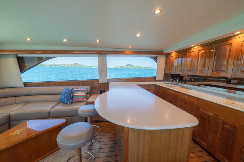Slide: The Image of 2005 Viking 61 Convertible Galley - 6115460