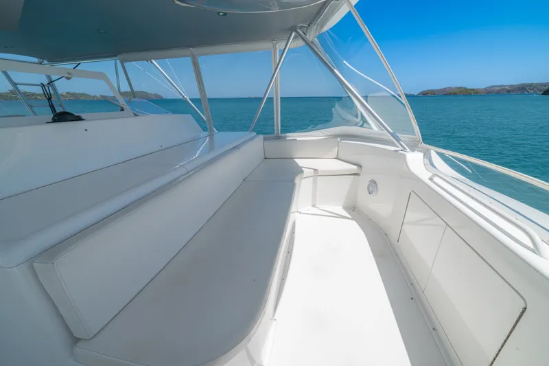 Slide: The Image of 2005 Viking 61 Convertible Flybridge - 6115851