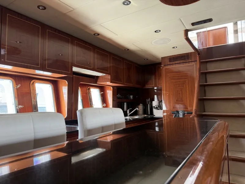 Slide: The Image of Mangusta 72 2004 - 6052297