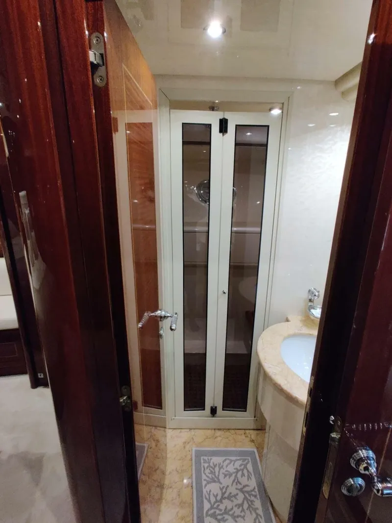 Slide: The Image of Mangusta 72 2004 - 6052308