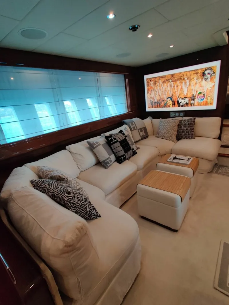 Slide: The Image of Mangusta 72 2004 - 6052323