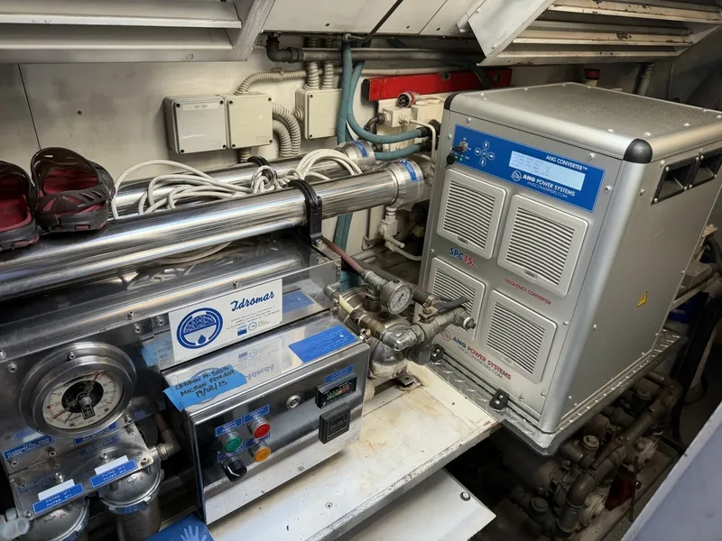 Slide: The Image of Mangusta 72 2004 - 6052327