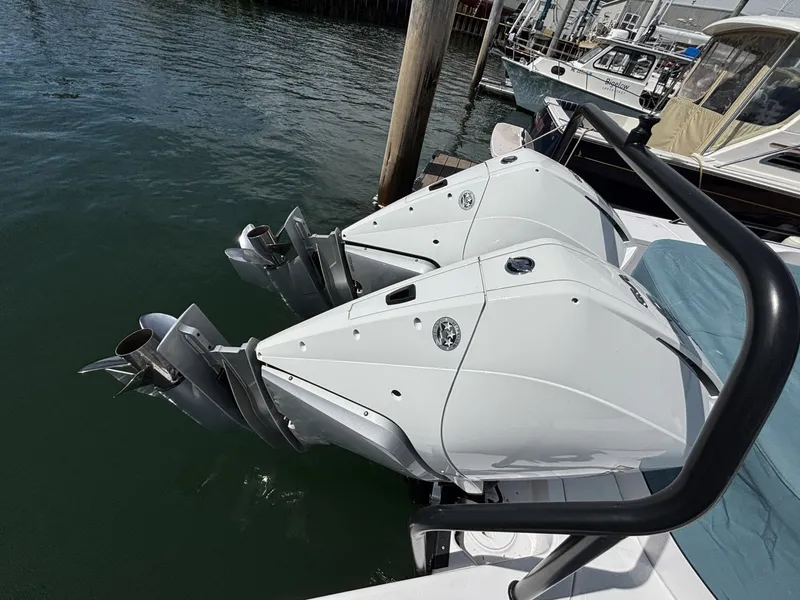 Slide: The Image of Axopar 37XC Cross Cabin 2023 - 6052265