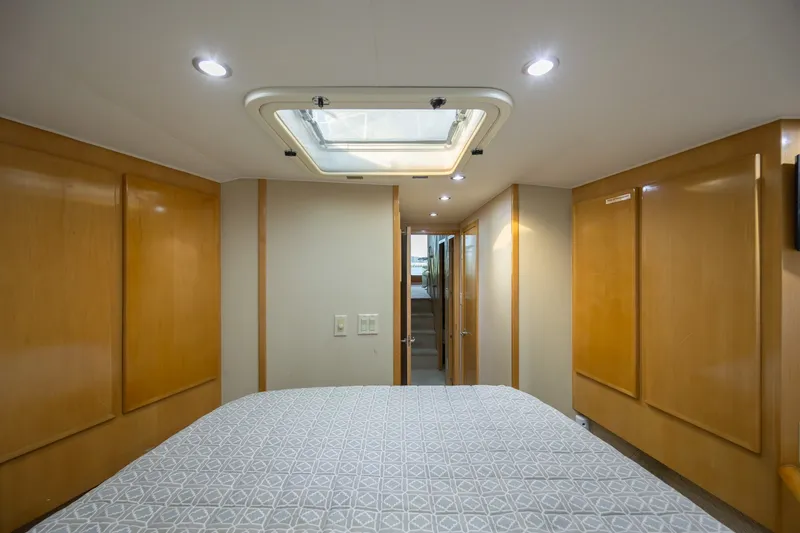 Slide: The Image of Hatteras 50 Convertible 2000 - 6052438