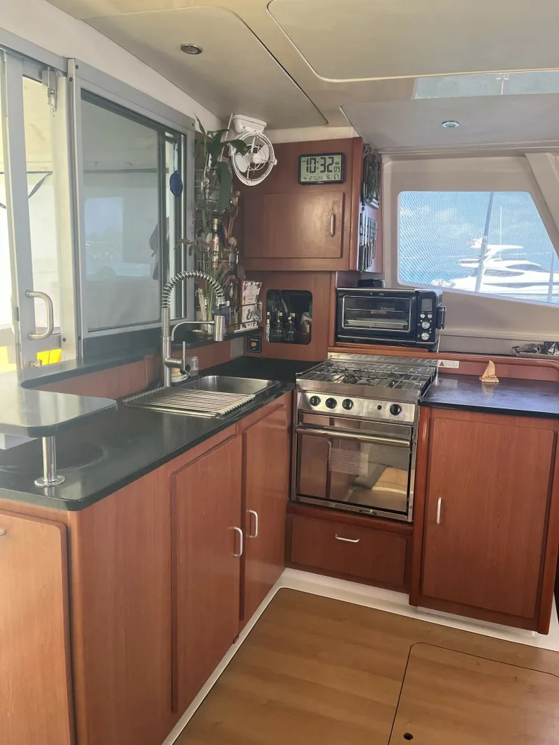 Slide: The Image of Leopard 44 2012 - 6052701