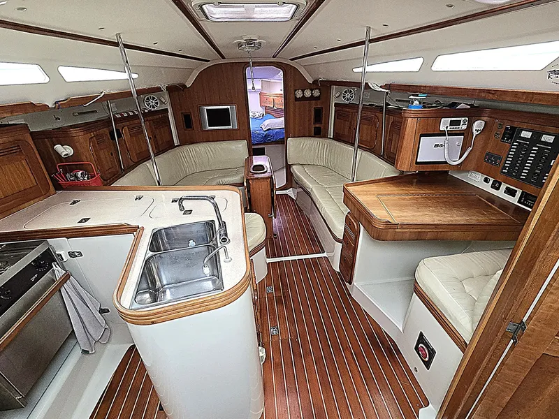 Slide: The Image of Saloon forward - 6052976