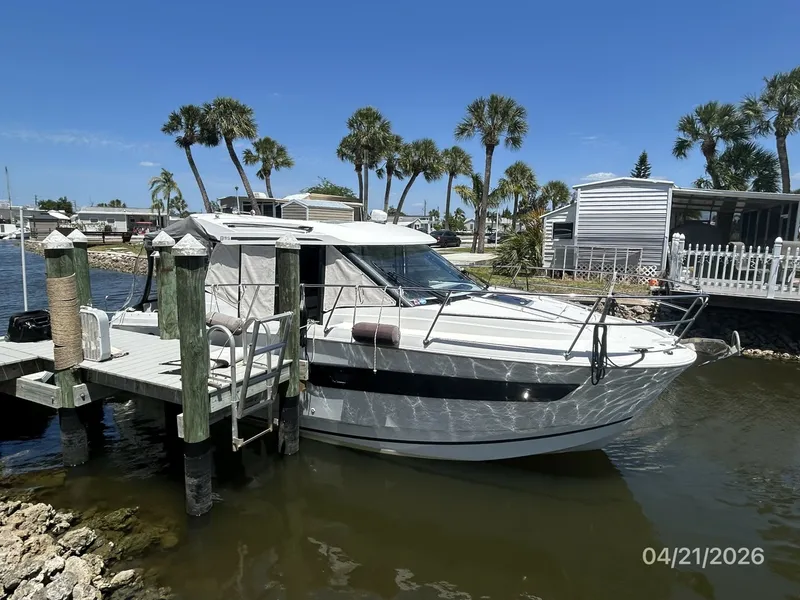 Slide: The Image of Jeanneau 895 starboard forward profile2 - 6052920