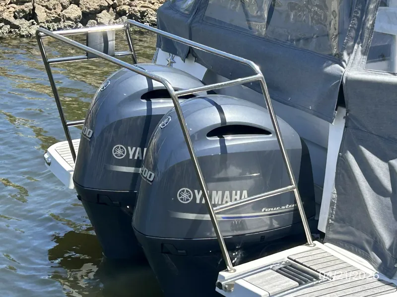 Slide: The Image of Jeanneau 895 outboards1 - 6052904