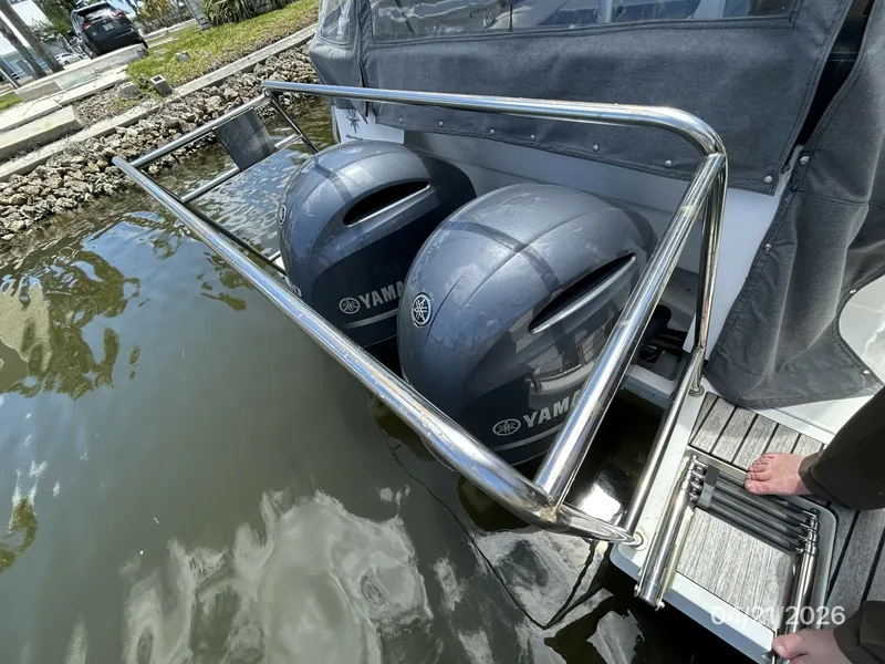 Slide: The Image of Jeanneau 895 outboards2 - 6052905