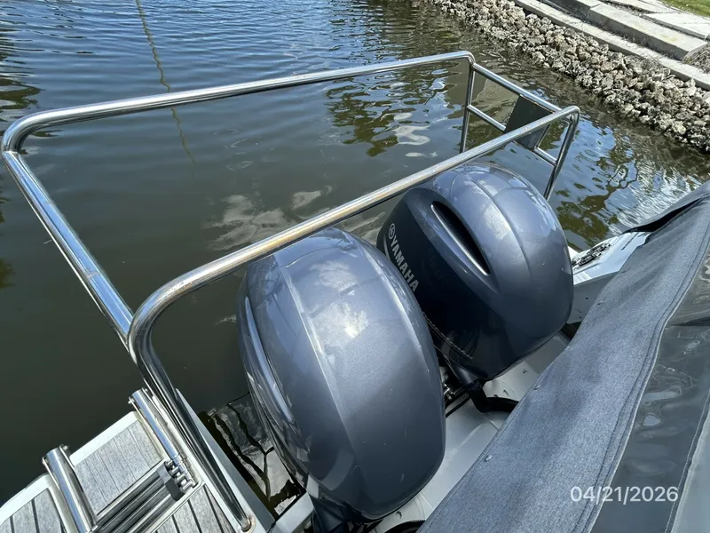 Slide: The Image of Jeanneau 895 outboards3  - 6052906