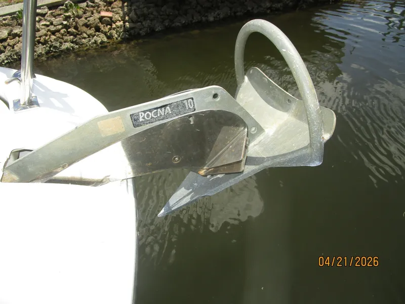 Slide: The Image of Jeanneau 895 anchor - 6052759