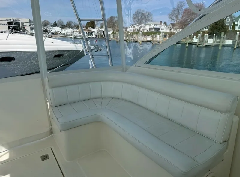 Slide: The Image of Cabo 35 SCREAMIN' EAGLE - Bridge Seating 1999 Cabo 35 Express SCREAMIN' EAGLE - 6053010