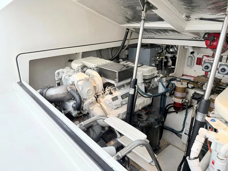 Slide: The Image of Cabo 35 SCREAMIN' EAGLE - Engine 1999 Cabo 35 Express SCREAMIN' EAGLE - 6079616
