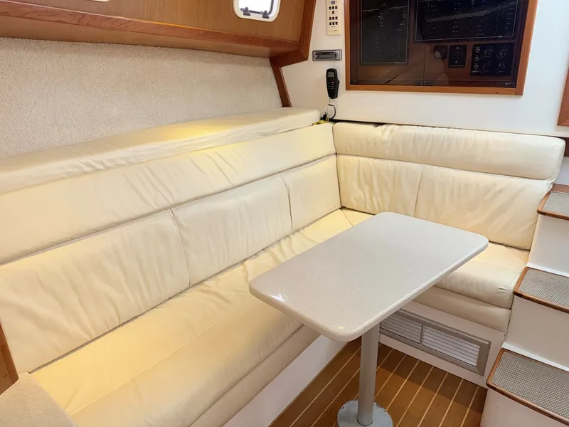 Slide: The Image of Cabo 35 SCREAMIN' EAGLE - Cabin Seating 1999 Cabo 35 Express SCREAMIN' EAGLE - 6079591