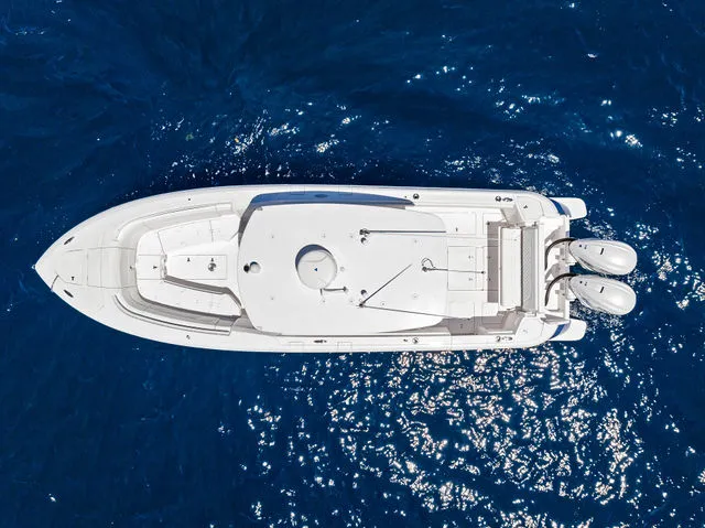 Slide: The Image of Intrepid 345 Nomad FE 2021 - 18