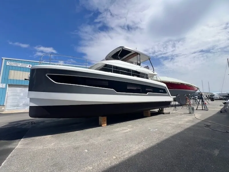 Slide: The Image of Fountaine Pajot MY 5 2024 - 6053211