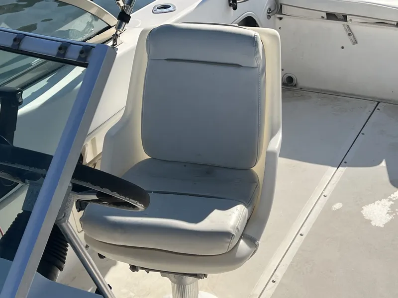 Slide: The Image of Boston Whaler 18 Ventura Bowrider 2000 - 6053405