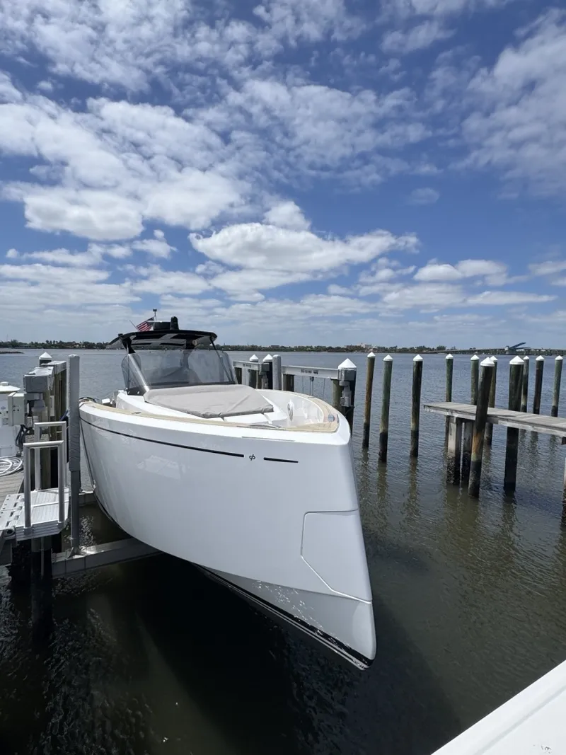 Slide: The Image of Pardo 38 2023 - 6053168