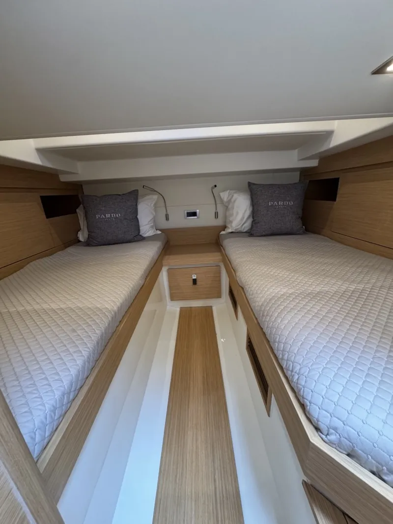 Slide: The Image of Pardo 38 2023 - 6053165