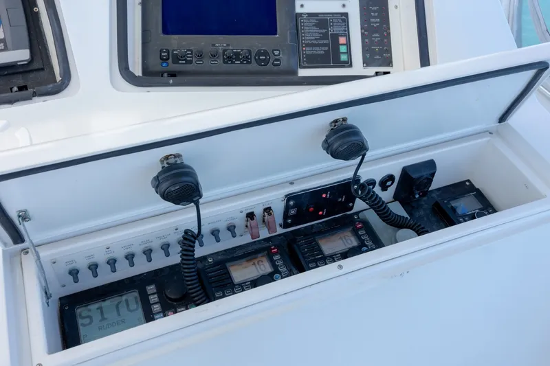 Slide: The Image of Viking 55 Convertible 2000 - 6053318