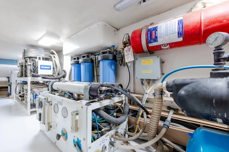 Slide: The Image of Viking 55 Convertible 2000 - 6053202