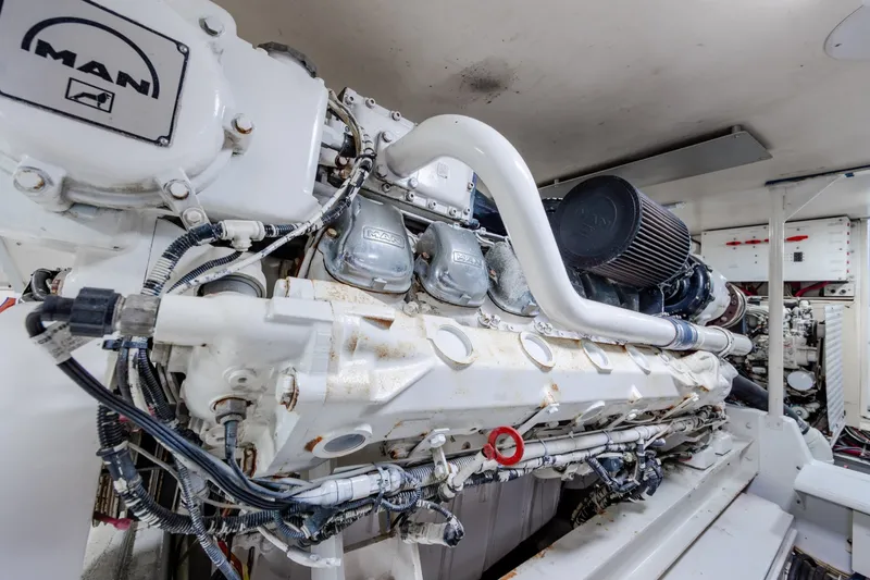 Slide: The Image of Viking 55 Convertible 2000 - 6053209