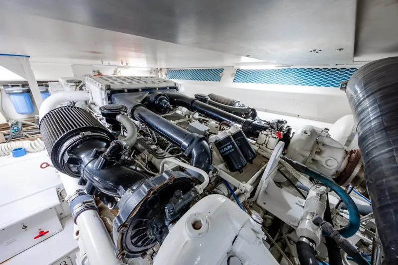 Slide: The Image of Viking 55 Convertible 2000 - 6053212