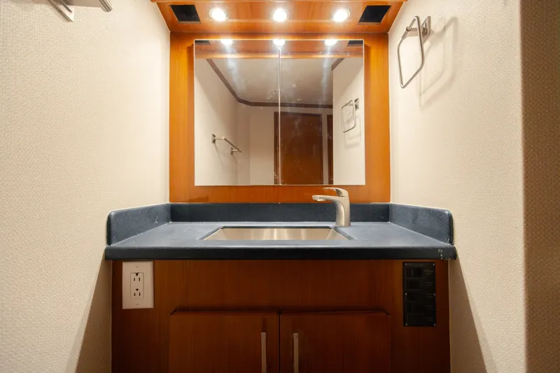 Slide: The Image of Viking 55 Convertible 2000 - 6053231