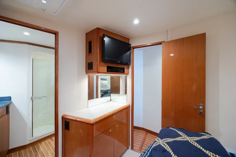 Slide: The Image of Viking 55 Convertible 2000 - 6053238