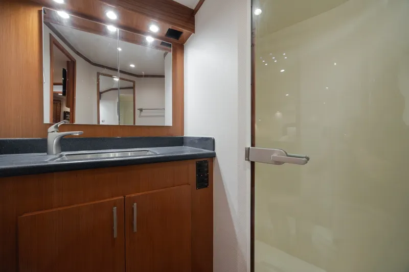 Slide: The Image of Viking 55 Convertible 2000 - 6053243