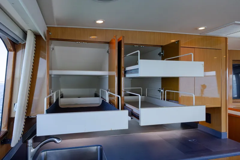 Slide: The Image of Viking 55 Convertible 2000 - 6053280