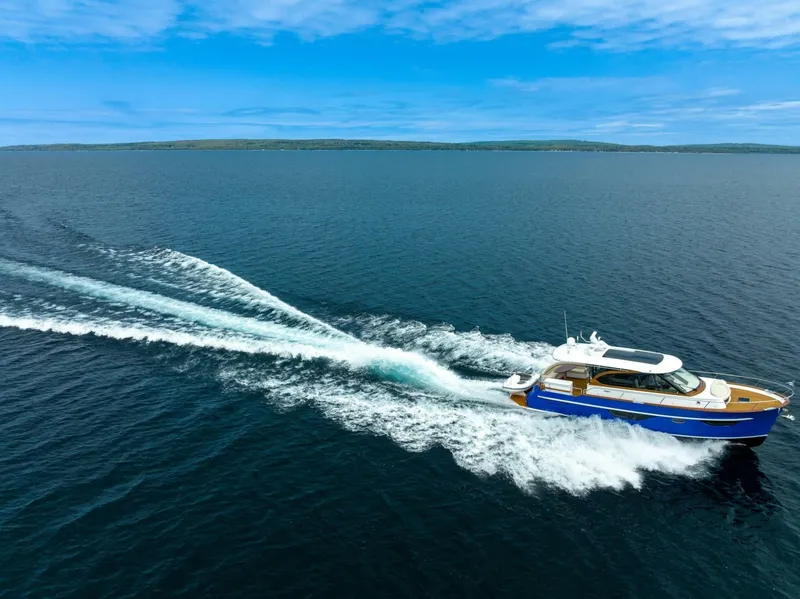 Slide: The Image of Burger 48 CUSTOM 2019 - 6053463