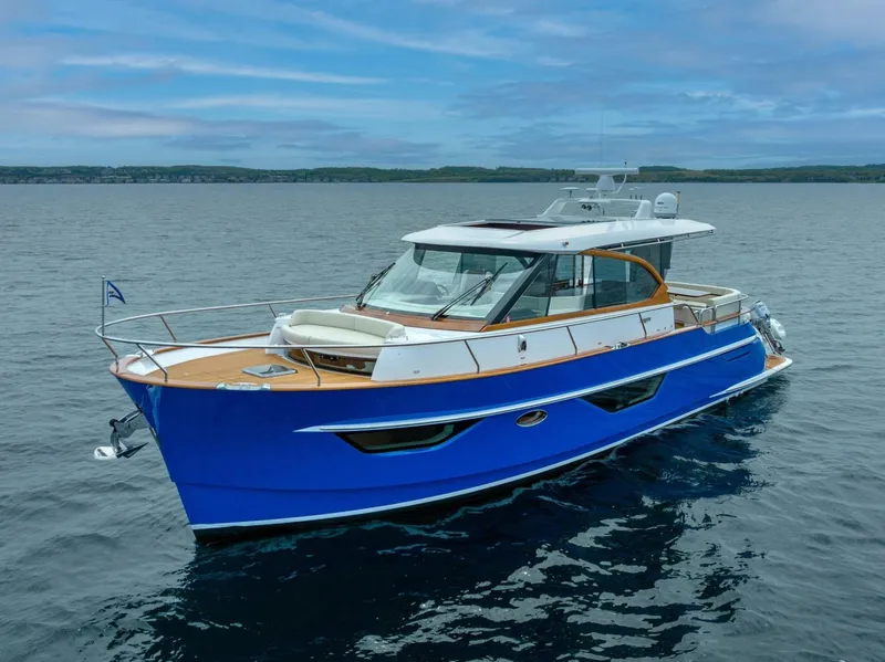 Slide: The Image of Burger 48 CUSTOM 2019 - 6053447