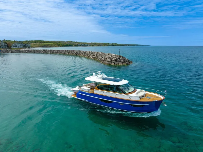 Slide: The Image of Burger 48 CUSTOM 2019 - 6053487