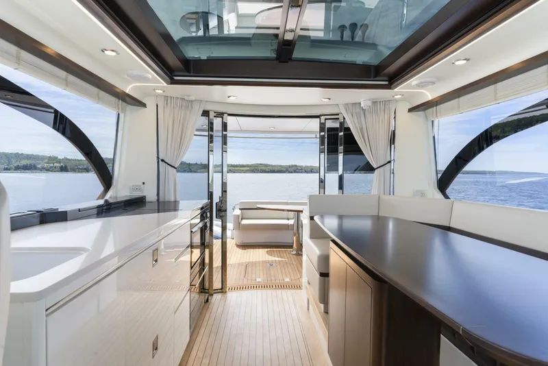 Slide: The Image of Burger 48 CUSTOM 2019 - 6053535