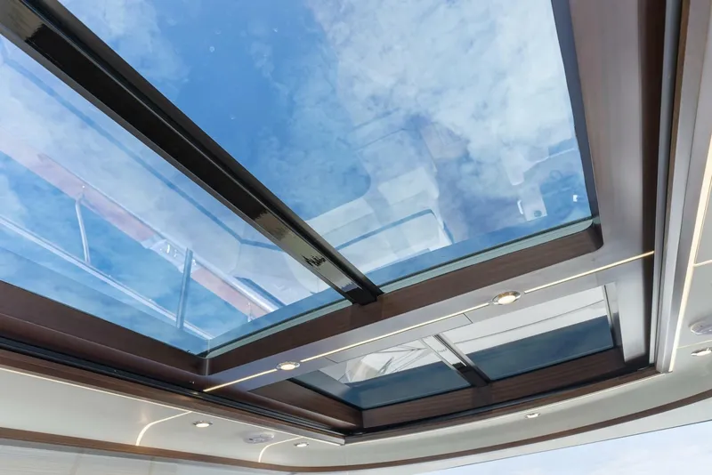 Slide: The Image of Burger 48 CUSTOM 2019 - 6053536