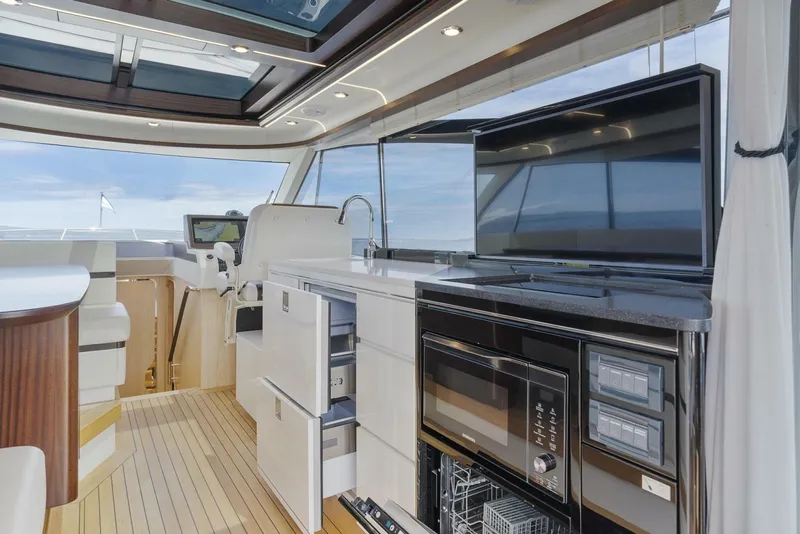 Slide: The Image of Burger 48 CUSTOM 2019 - 6053543