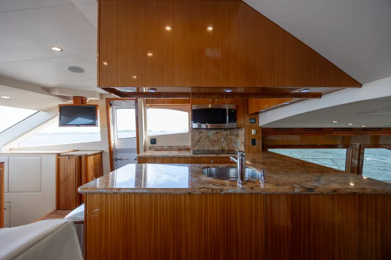 Slide: The Image of Hatteras Motor Yacht 2008 - 6224239