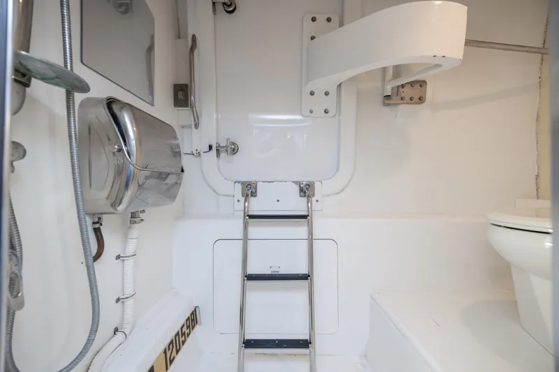 Slide: The Image of Hatteras Motor Yacht 2008 - 6223959