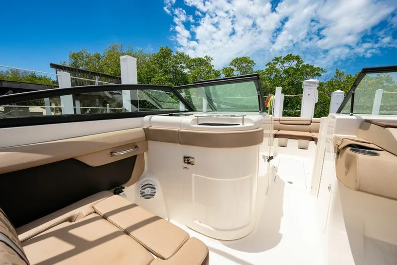 Slide: The Image of Sea Ray SDX 2016 - 6053790