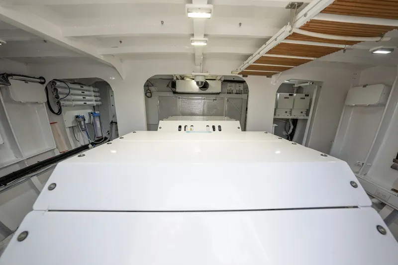 Slide: The Image of 1971 Feadship 101 Engine Room - 6420352