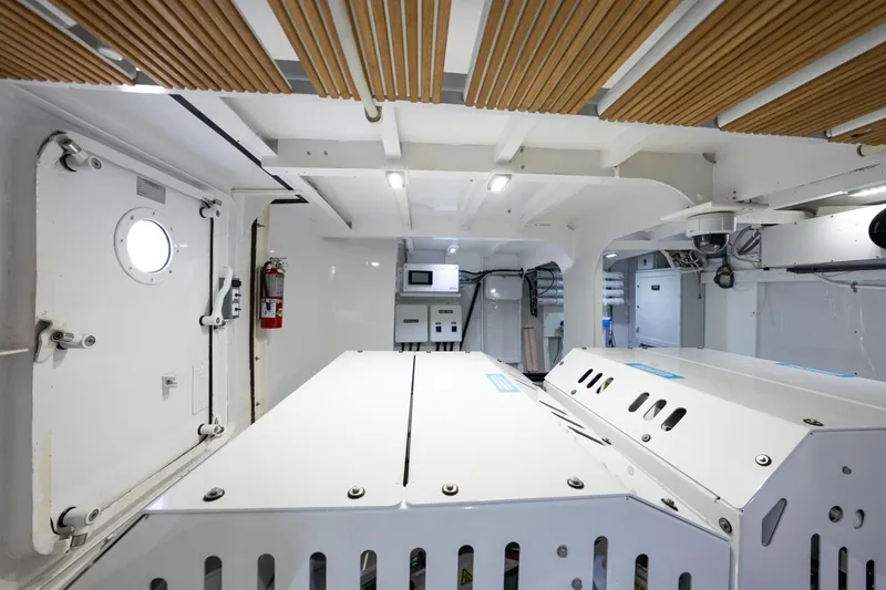 Slide: The Image of 1971 Feadship 101 Engine Room - 6420349