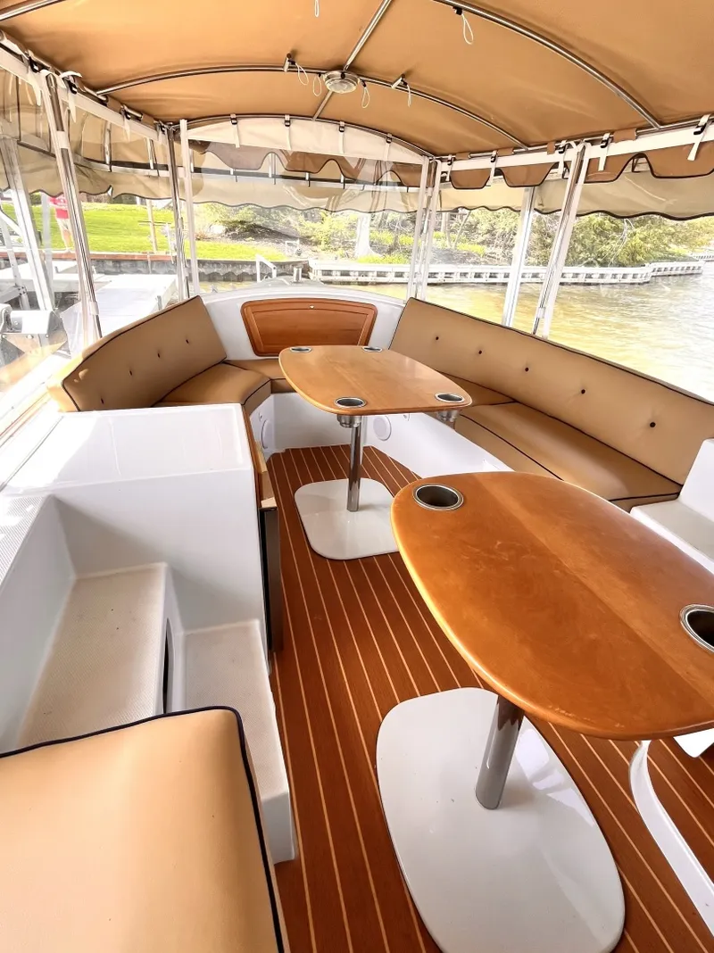 Slide: The Image of Duffy 18 Snug Harbor 2021 - 6054238